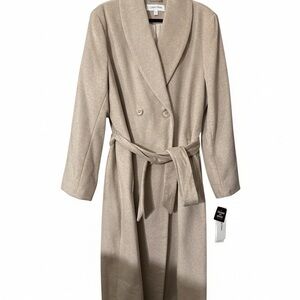 Calvin Klein Light Tan Belted Coat 46” 2 outside pocket 1 inside. Slit in back.